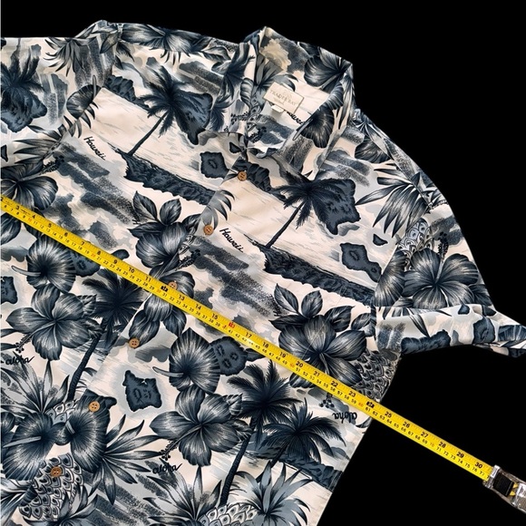 Trader Bay Hawaiian Short Sleeve Button Up T Shirt Men Size Large EUC - Picture 3 of 4